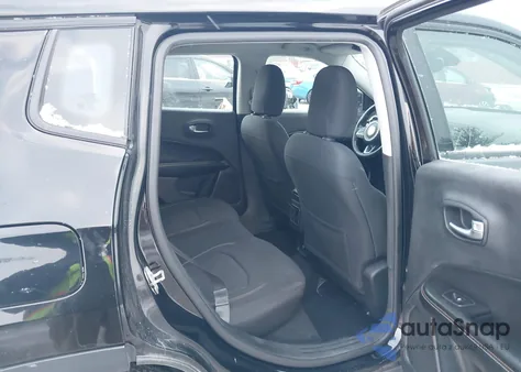 2018 Jeep Compass Sport 4X4 z USA, uszkodzony, nr VIN 3C4NJDAB1JT126737